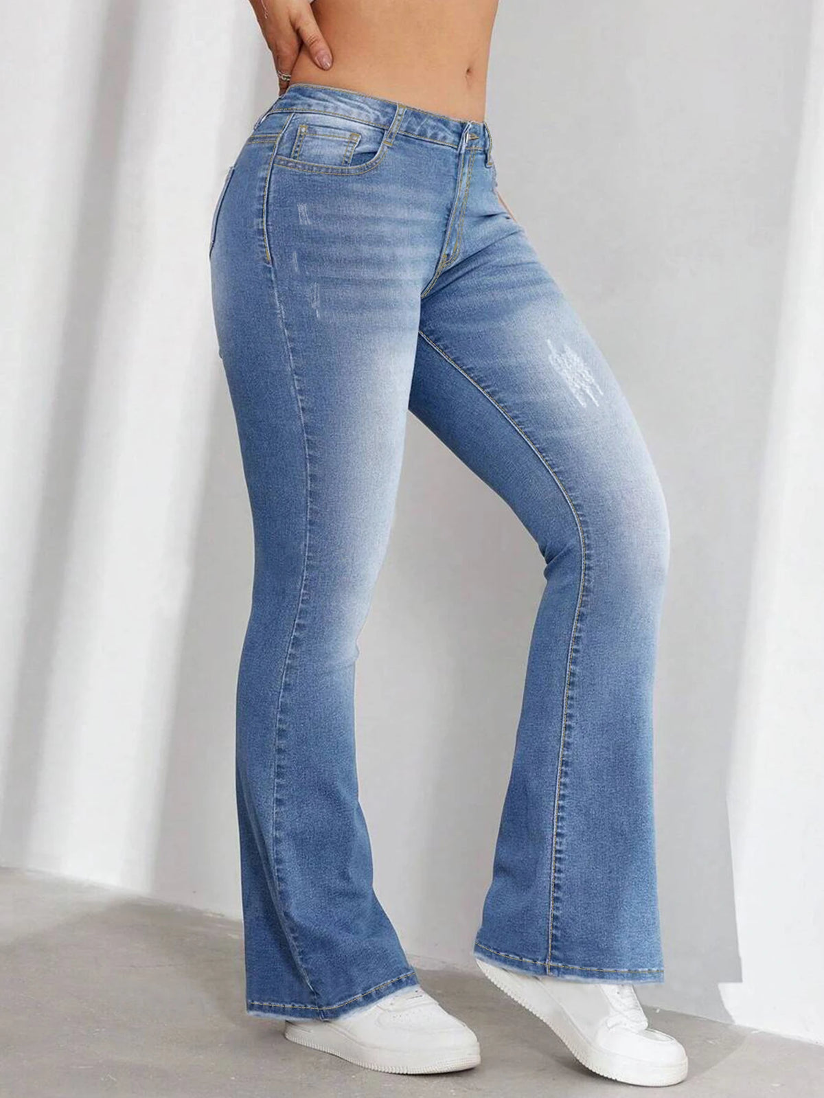 High Quality Light Blue Washed Flared Mid Waist Solid Summer Breathable Denim Jeans for Women